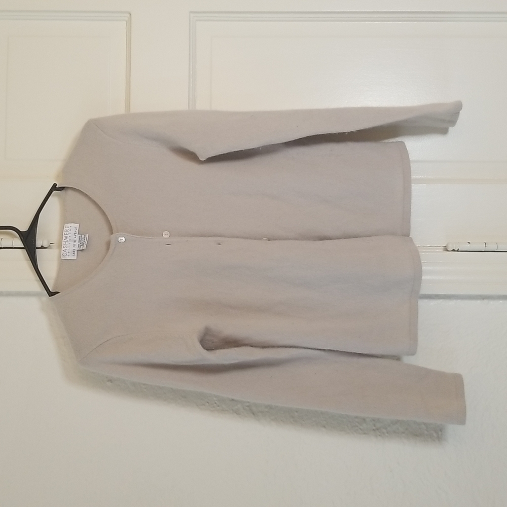 Cashmere Saks Fifth Ave Cream Medium Cardigan Sweater